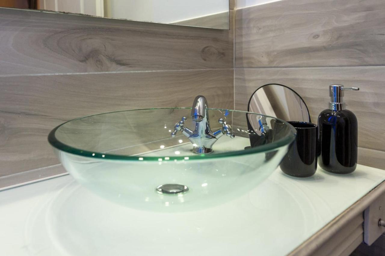 Apartments Casa Ivona Ровин Екстериор снимка