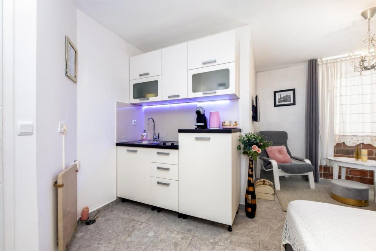 Apartments Casa Ivona Ровин Екстериор снимка